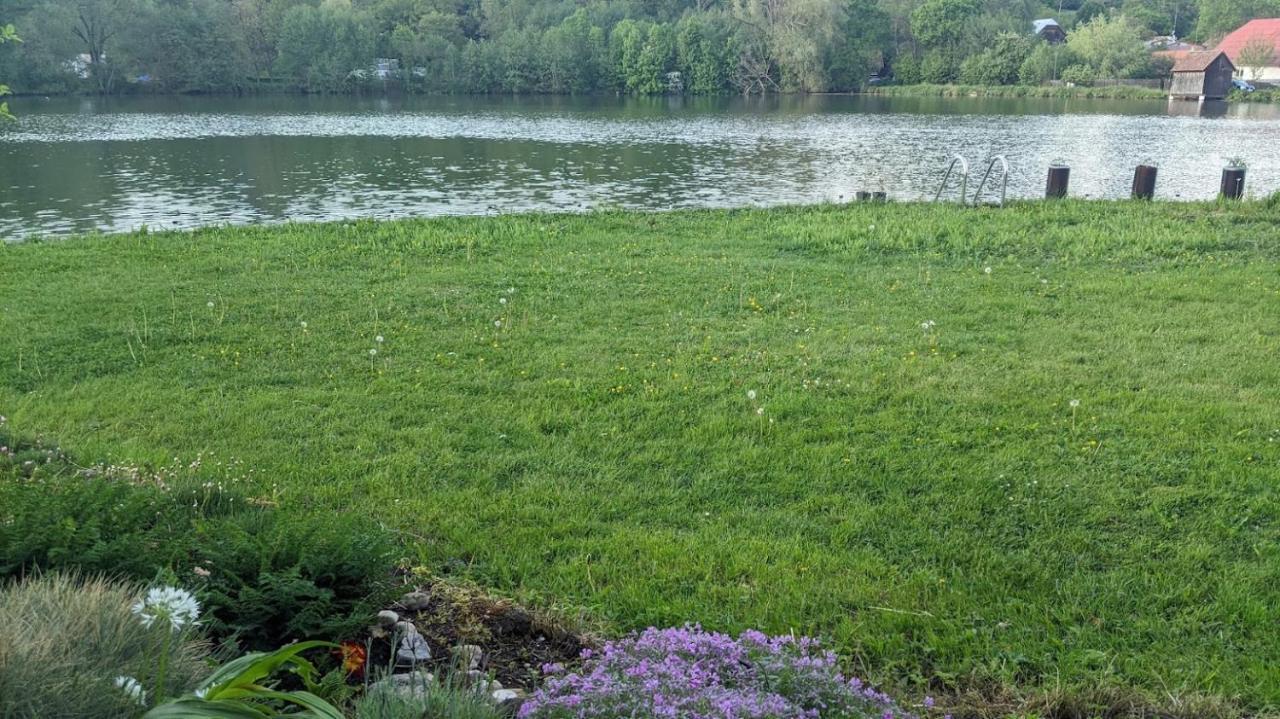 Chalupa U Rybnika Strehom Dolní Bousov المظهر الخارجي الصورة